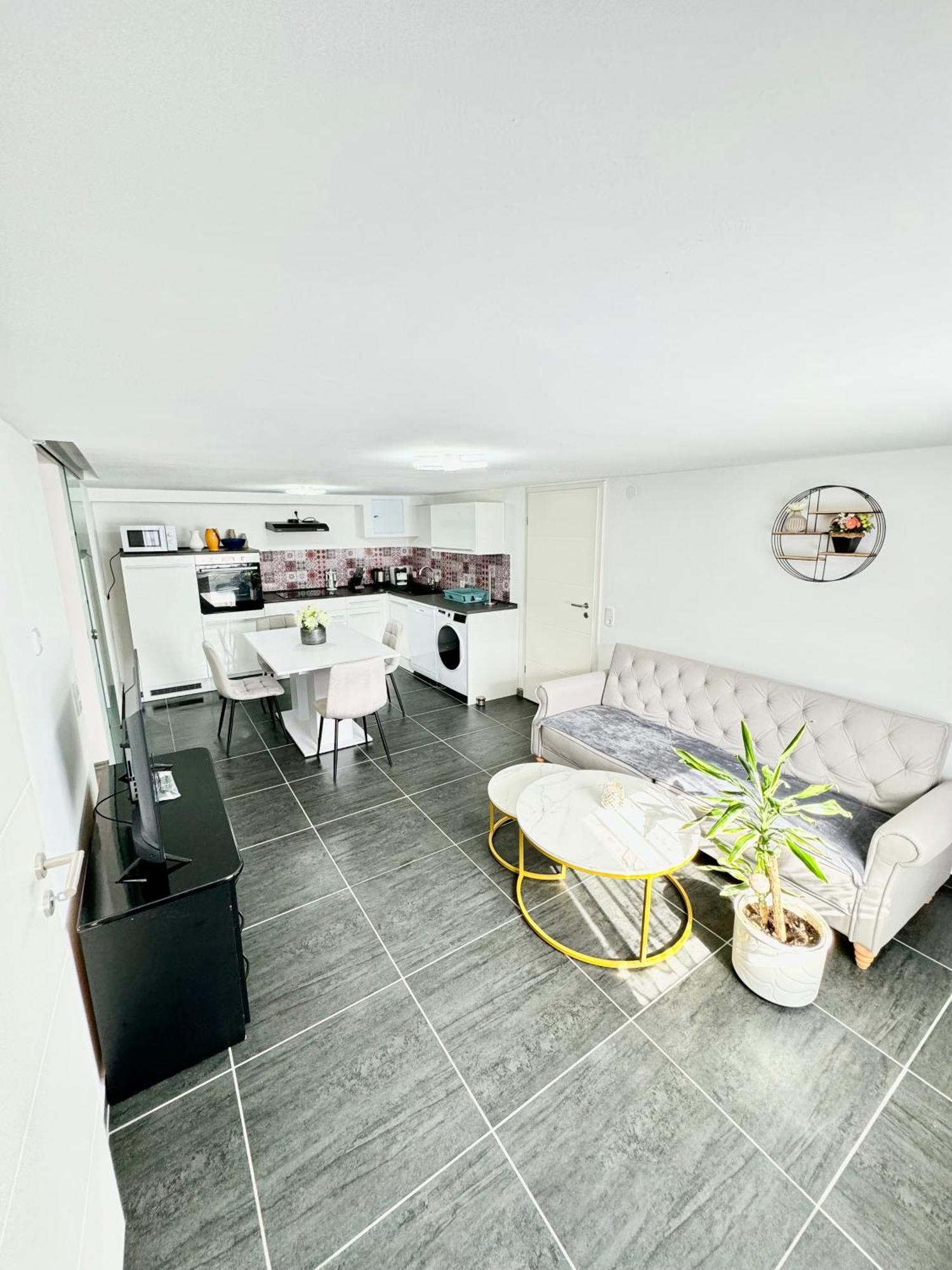 Villa Familie Moisil Daun Esterno foto